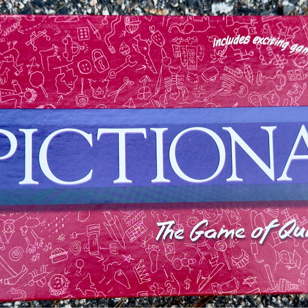 Pictionary Board Game - Picture 3 of 4